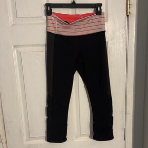 Lululemon Womens Yoga Leggings Black Perforated Crop 4 Pink white Strip High Top